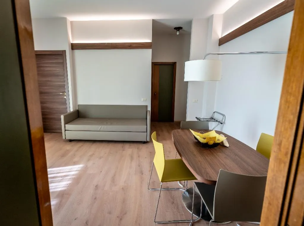 APARTMENT CAPACITY 4 TWO BEDROOMS Room, Residence Porta Al Prato, Florence