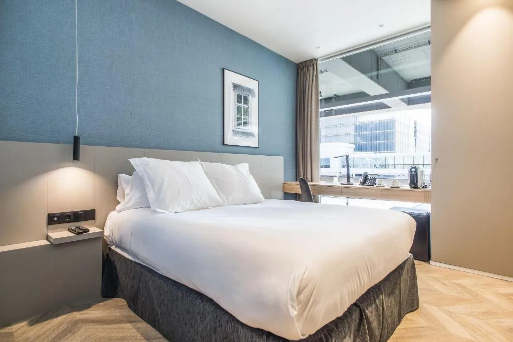 Room, Sleep & Fly, Barcelona