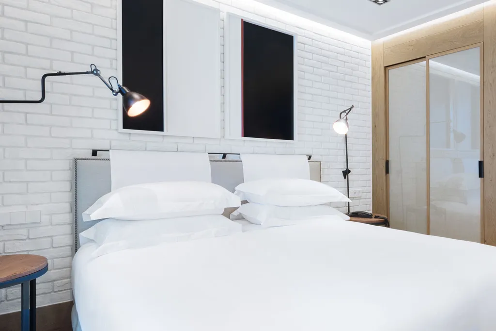DOUBLE SUPERIOR Room, The Corner Hotel, Barcelona