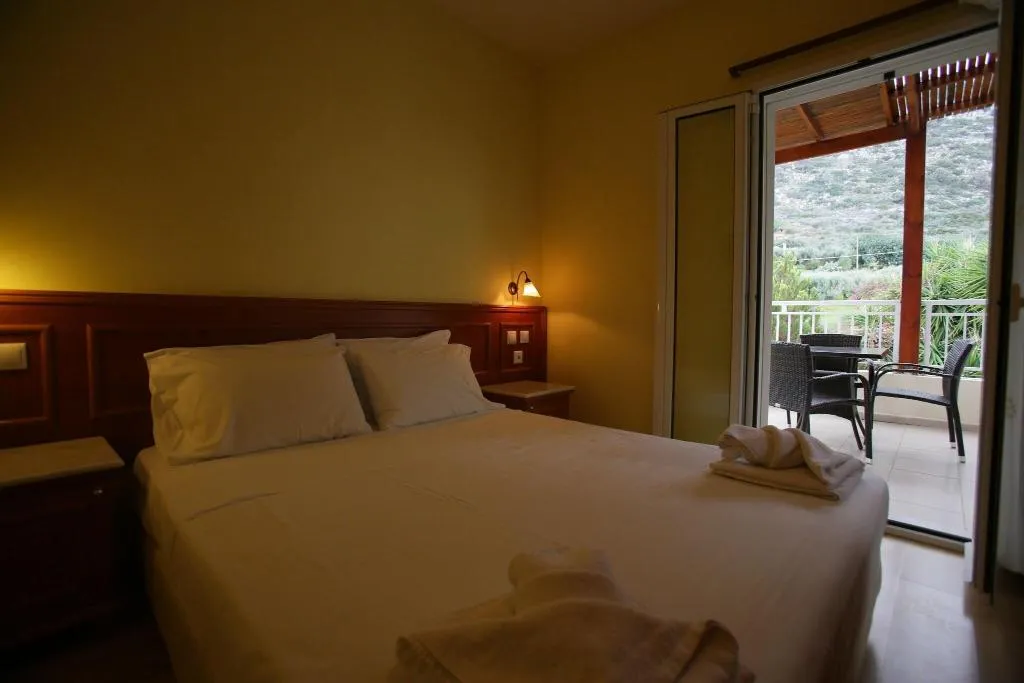 FAMILY ROOM THREE BEDS Room, Anastasia Hotel by GHH, Crete