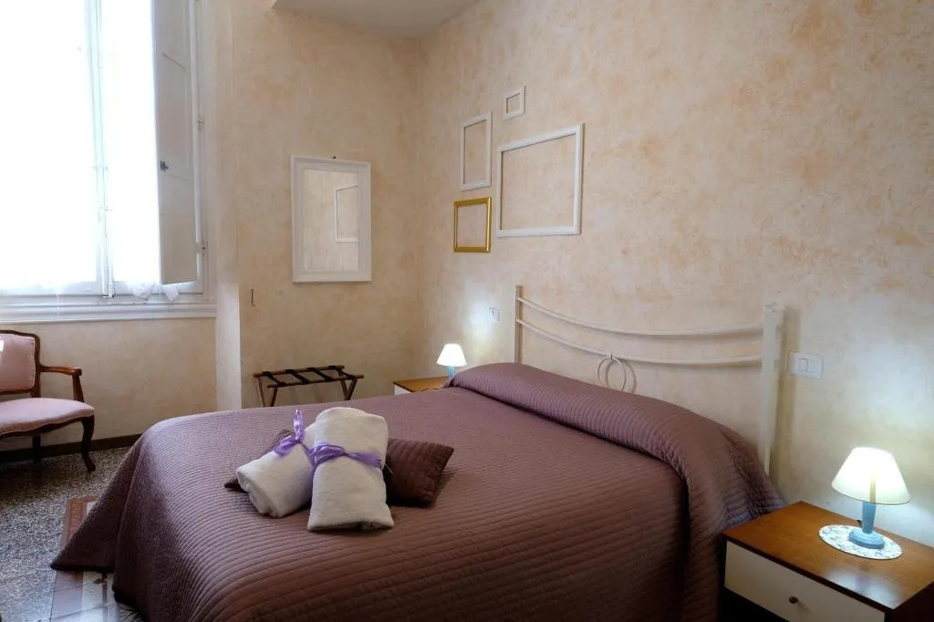 Room, Soggiorno Arcobaleno, Florence