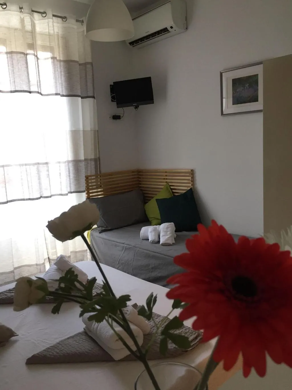 Room, Four Rooms, Catania