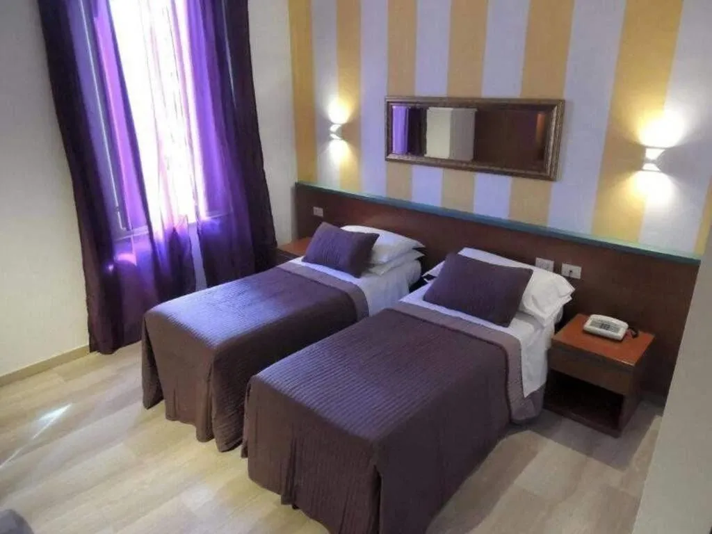 Room, Hotel Center 1, Rome