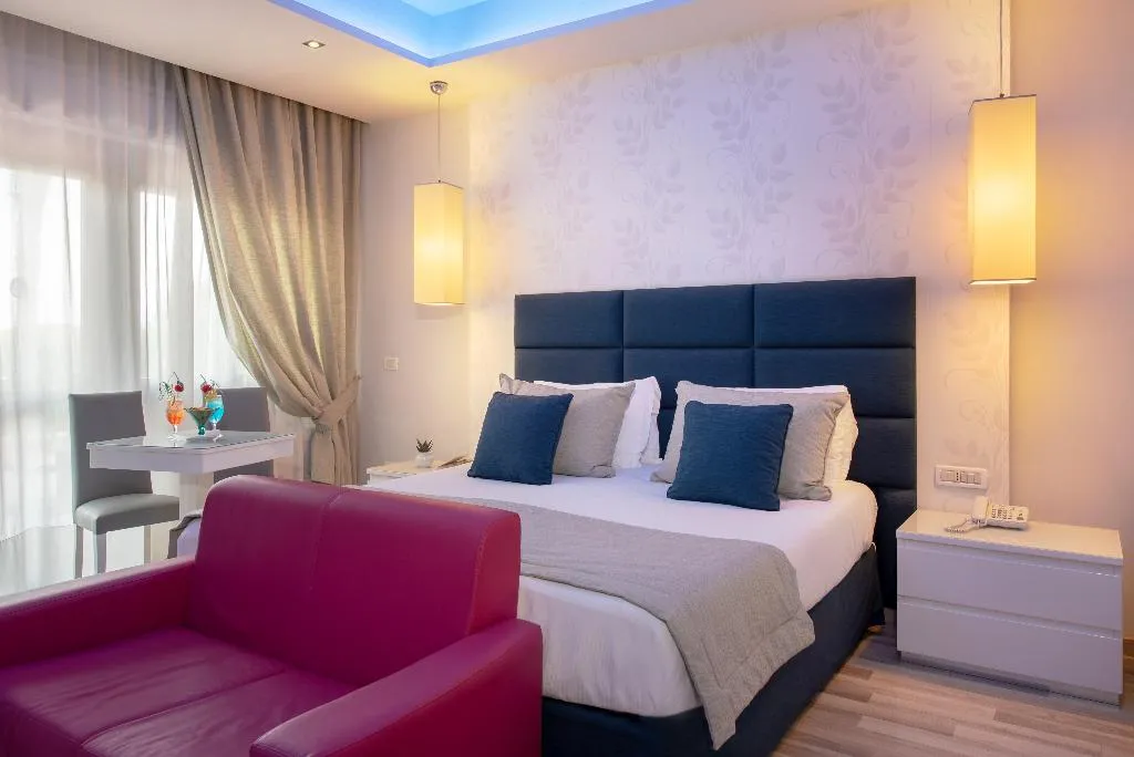 Room, Nastro Azzurro Resort, Naples