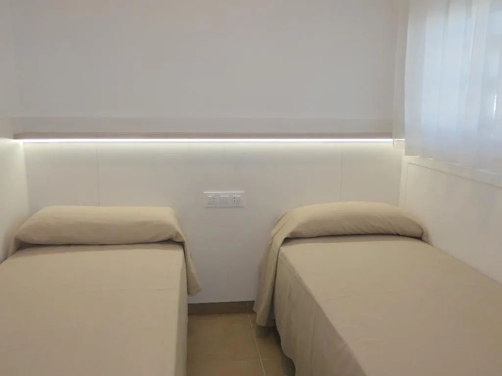 APARTMENT CAPACITY 6 TWO BEDROOMS Room, Murillo Apartamentos, Costa Dorada