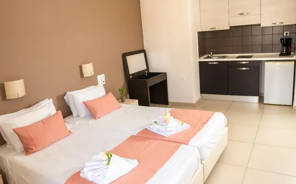 STUDIO CAPACITY 3 Room, Stella Paradise by Checkin, Crete