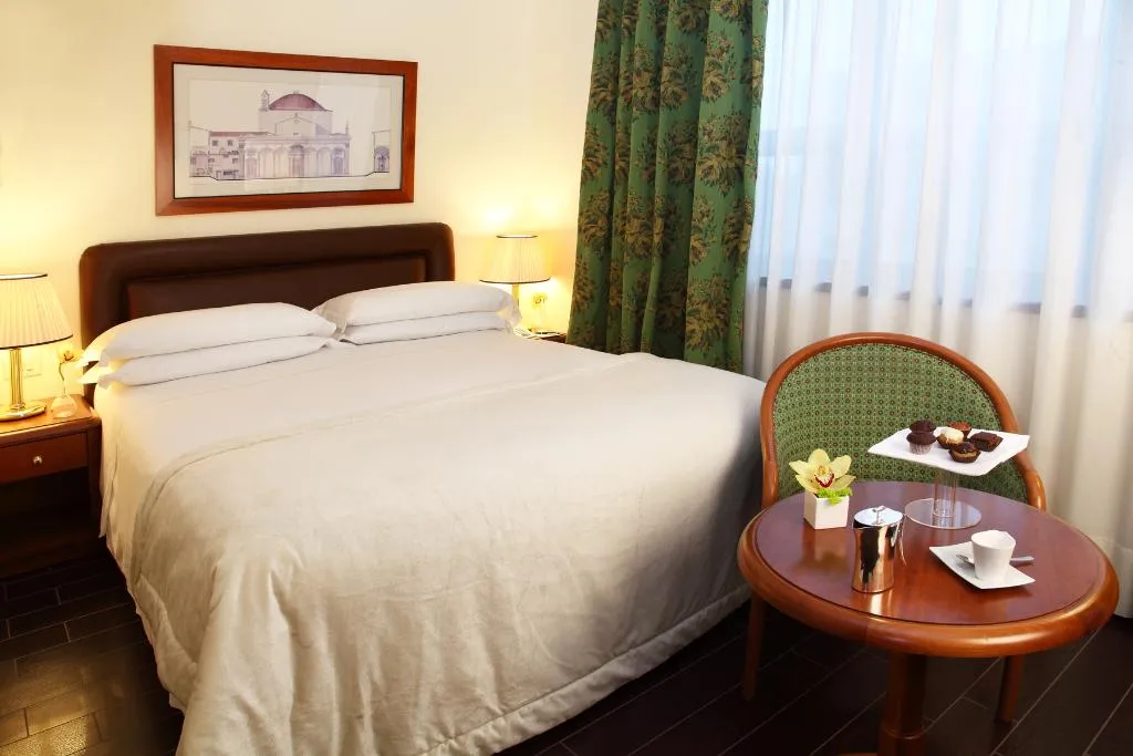 SINGLE STANDARD Room, Starhotels Business Palace, Milan