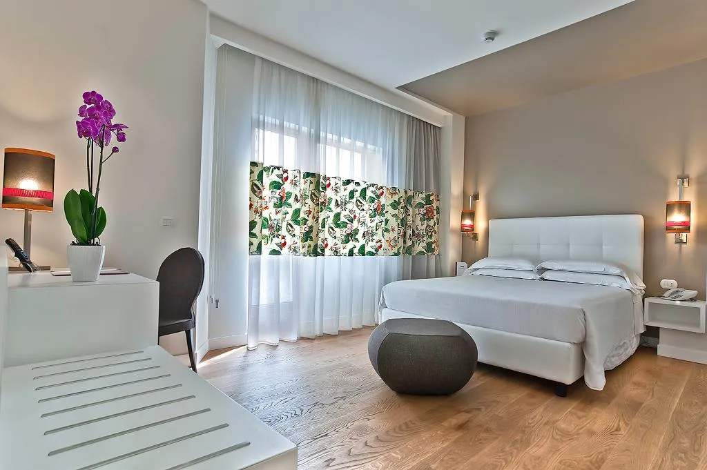 Double or Twin STANDARD Room, Caravel, Rome