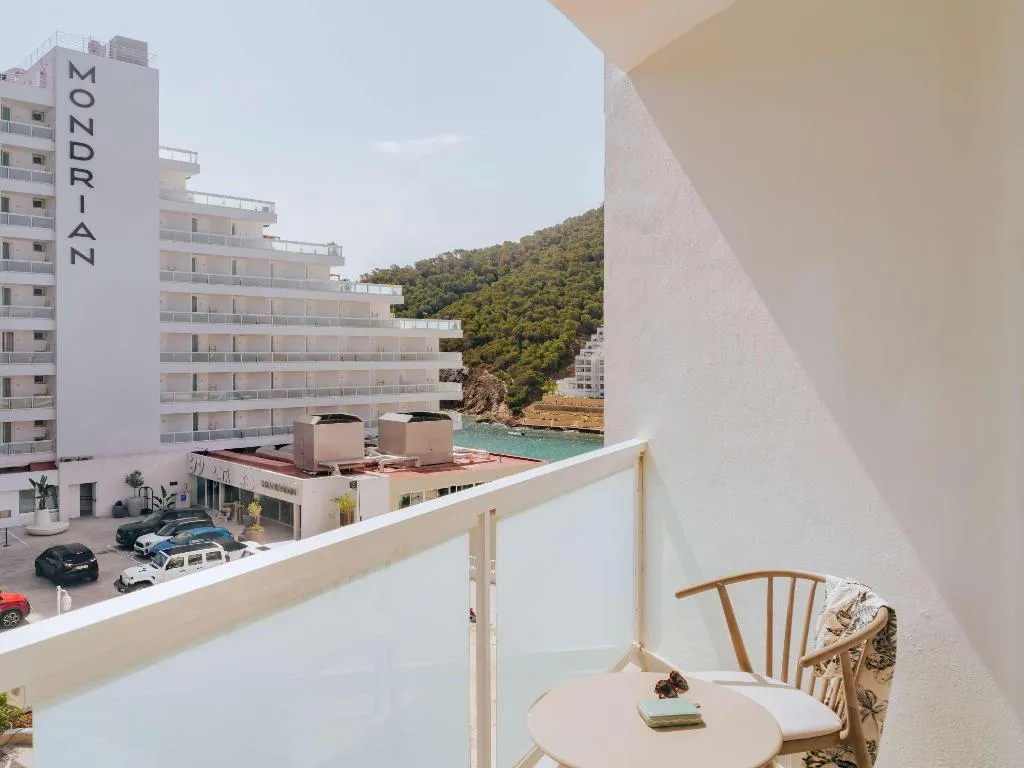 DOUBLE KING SIZE BED Room, HYDE Hotel Ibiza, Ibiza