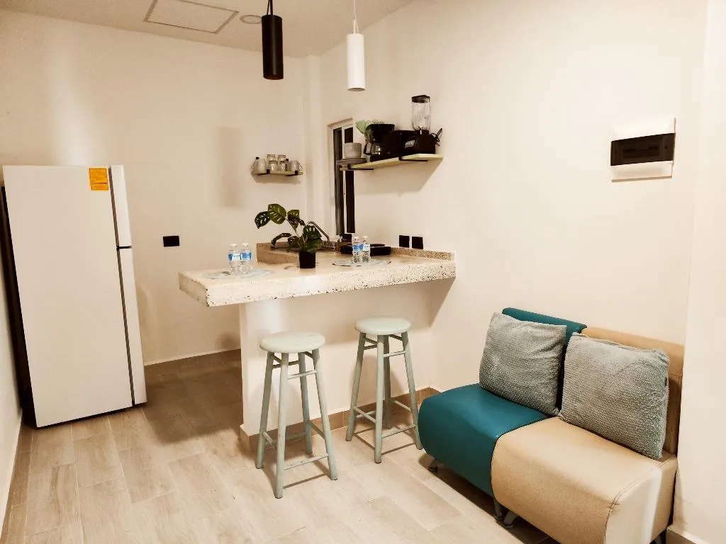 APARTMENT CAPACITY 3 Room, La Quinta Caribeña, Cancun Area