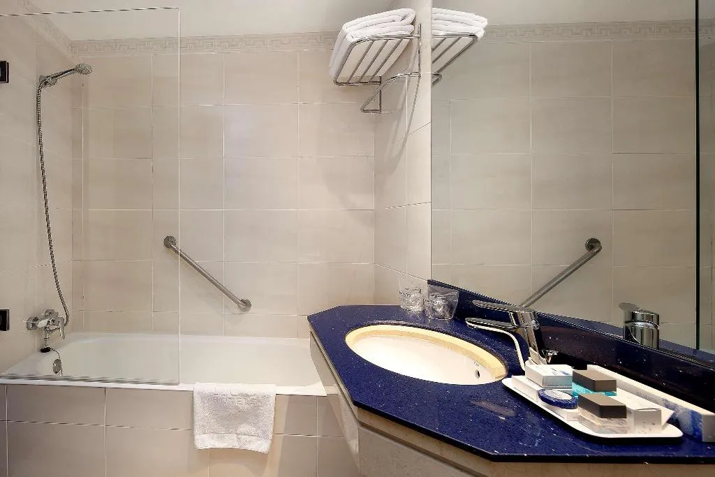Room, Hcc Regente, Barcelona