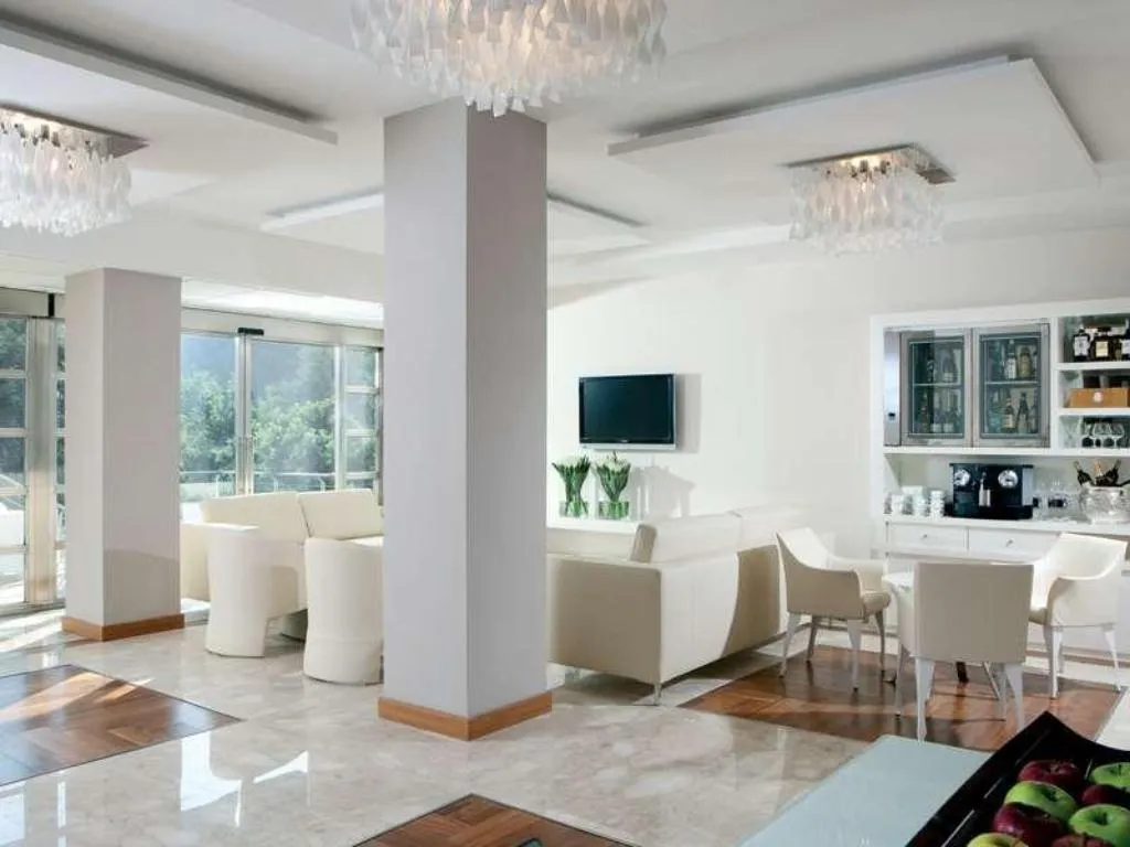 Lobby, Relais Paradiso, Naples