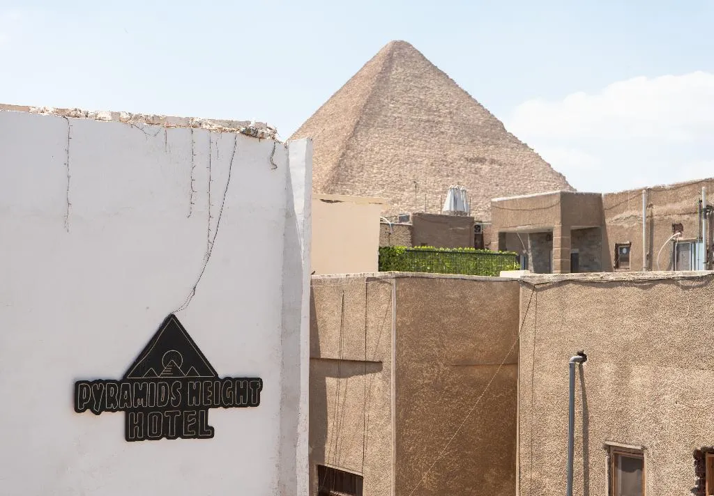 TWIN TWO BEDS Room, Pyramids Height Hotel, Cairo