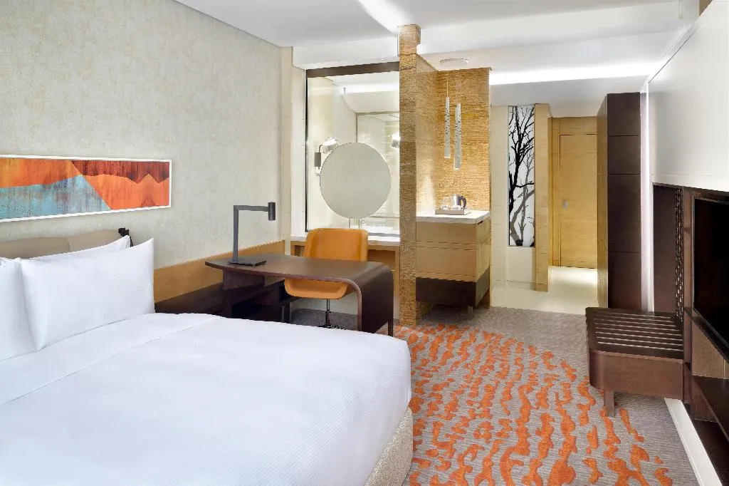DOUBLE CITY VIEW Room, Crowne Plaza Dubai Marina, Dubai