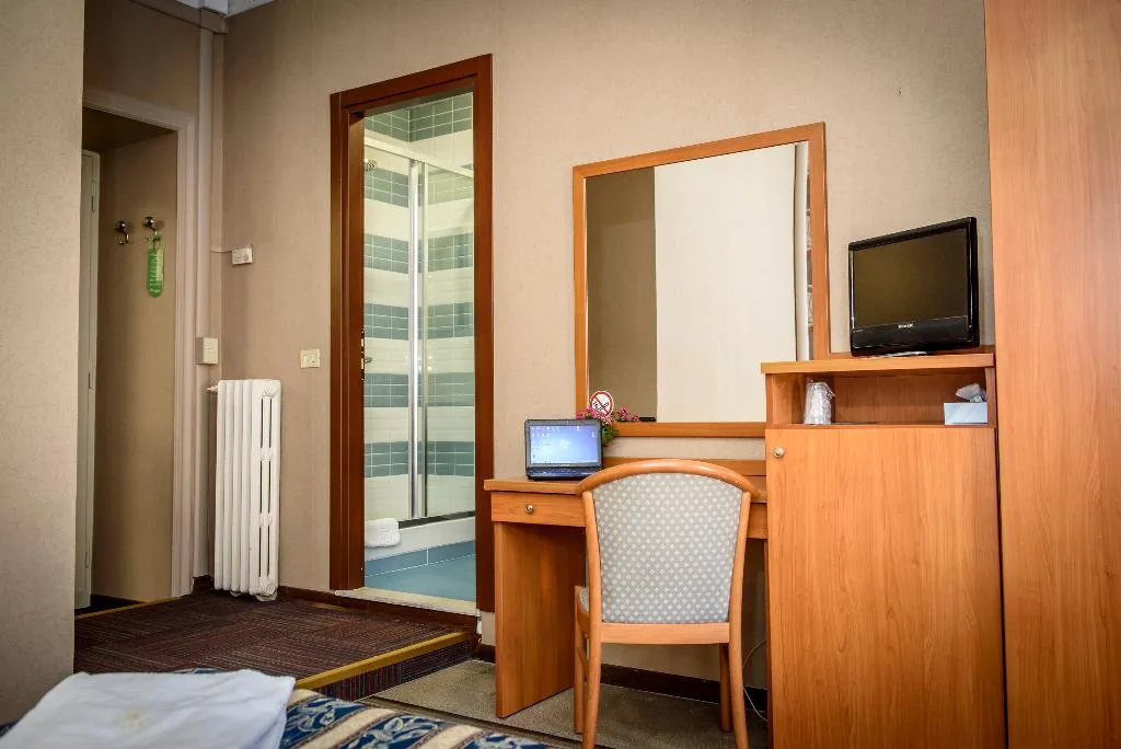 DOUBLE STANDARD Room, Emmaus, Rome