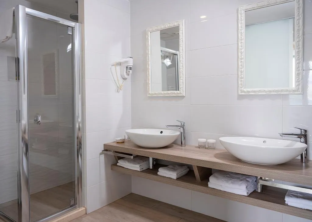 DOUBLE PREMIUM WITH VIEWS Room, Hotel Cavtat, Dubrovnik