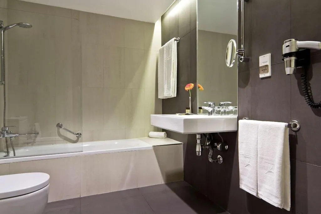 Double or Twin WITH DOUBLE BED Room, SANA Reno, Lisbon