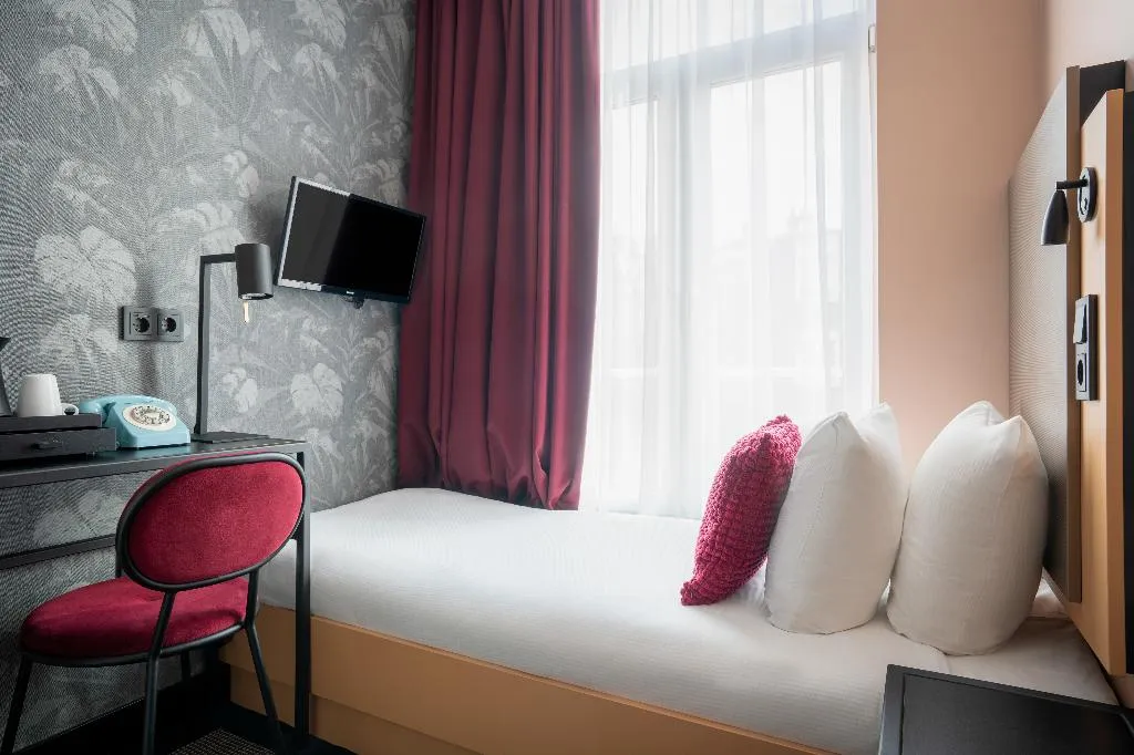 Room, Krisotel, Amsterdam