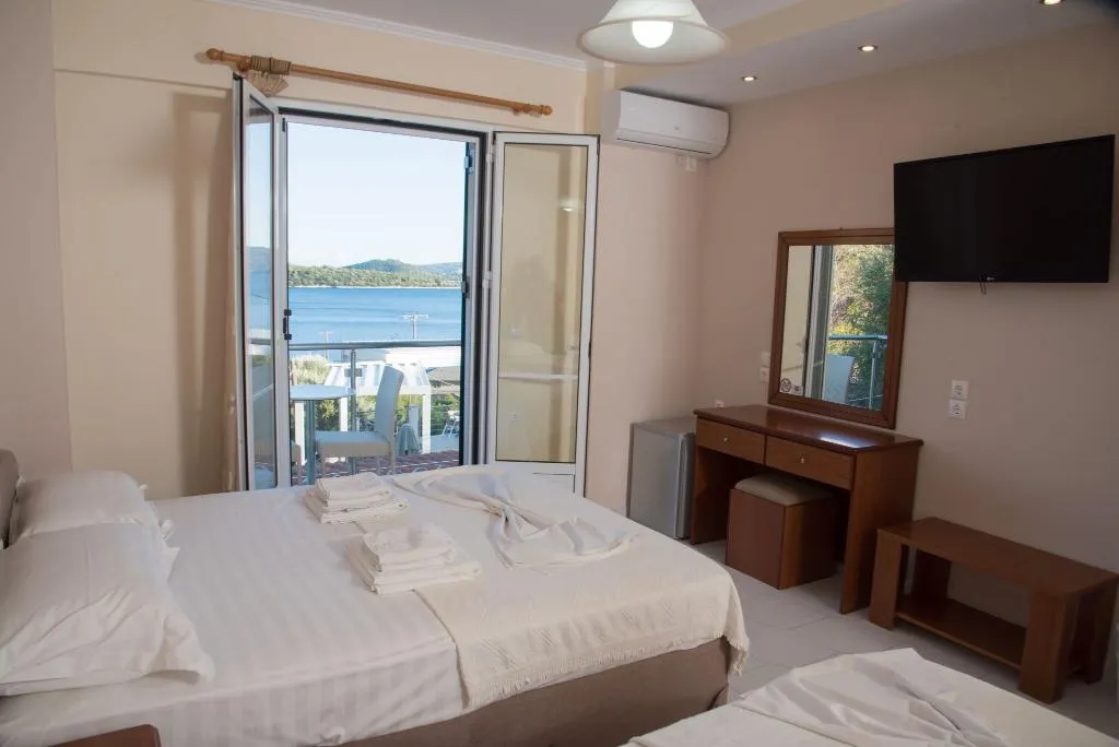 Room ONE BEDROOM WITH VIEWS Room, Hotel Oasis, Athens