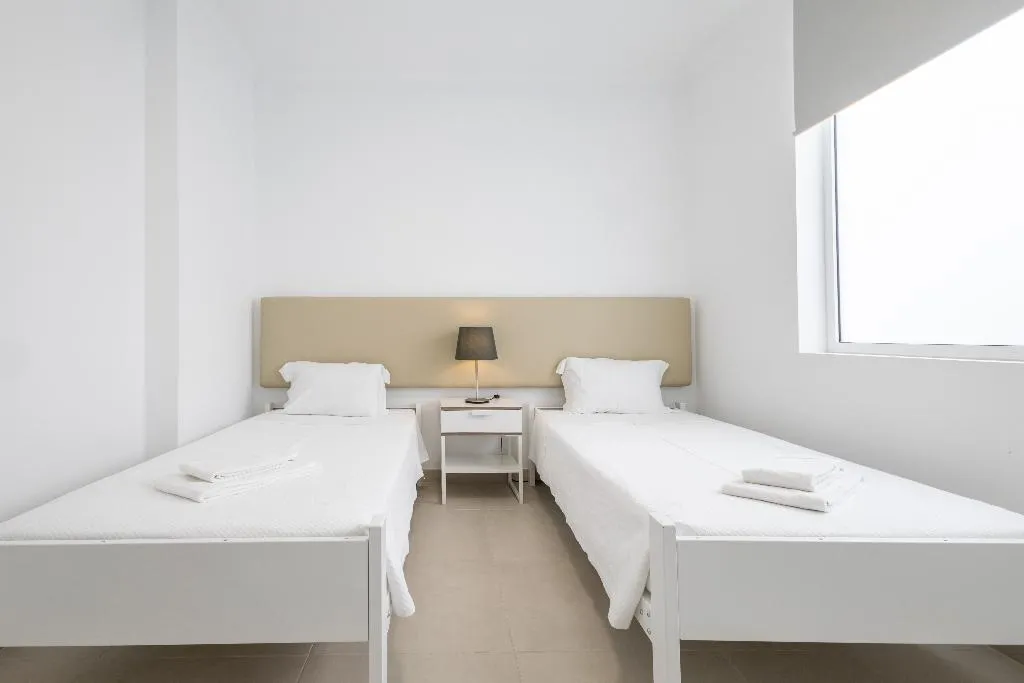 Double or Twin STANDARD Room, Dunas Hostel & Guesthouse, Algarve