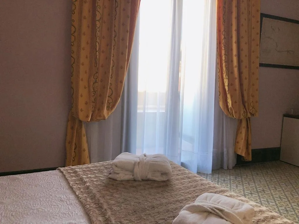 Room, Hotel Llar De Capitans, Barcelona