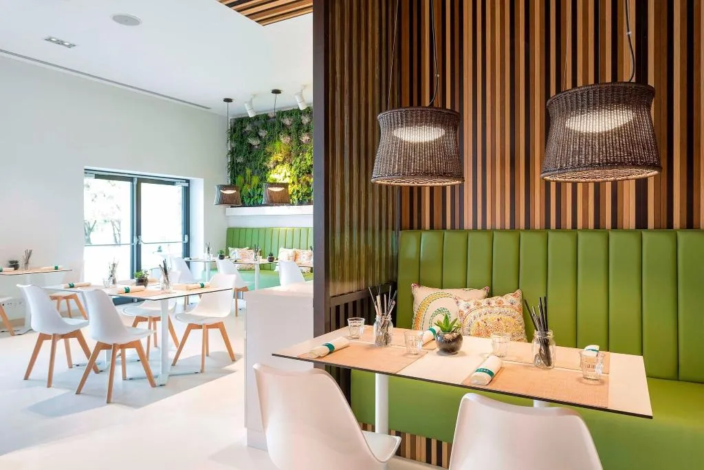 Restaurant, Pine Cliffs Resort, Algarve