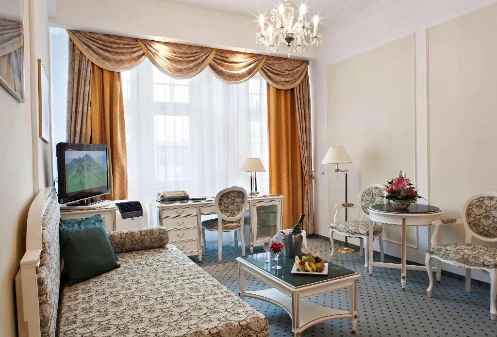 Room, Ambassador Zlata Husa, Prague