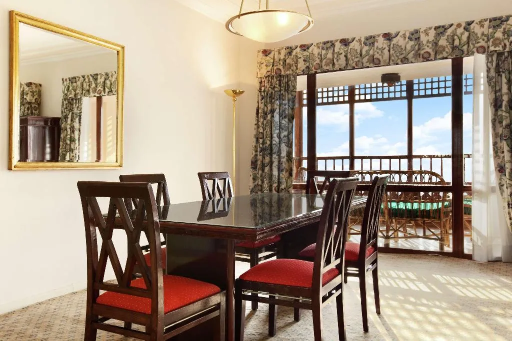 Room, Cairo World Trade Center Hotel & Residences, Cairo