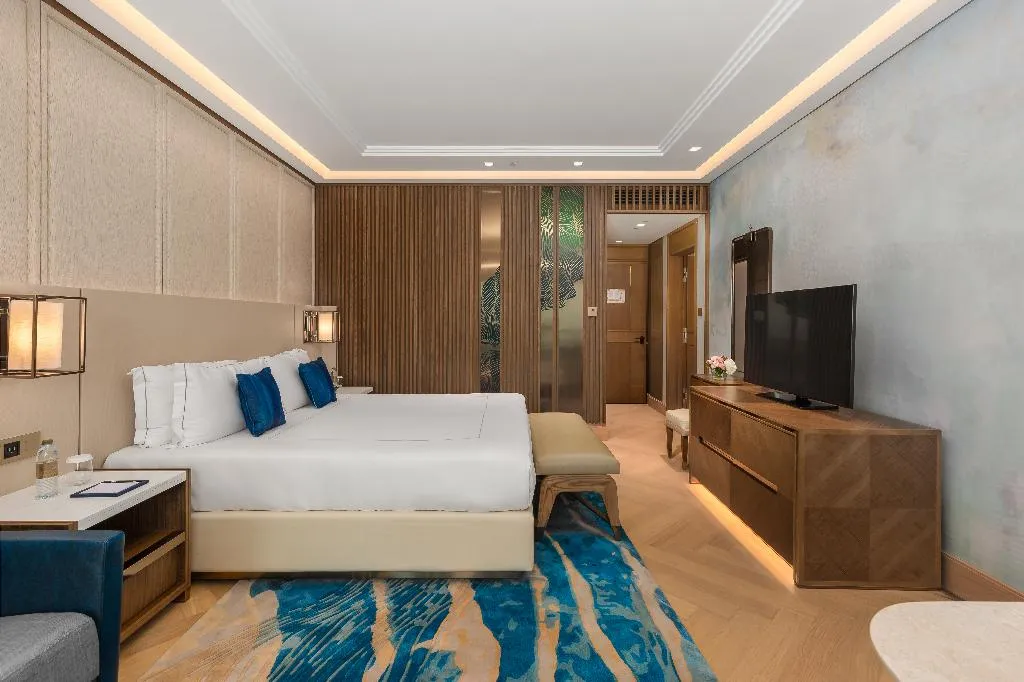 DOUBLE LUXURY SEA VIEW Room, Taj Exotica Resort & Spa, The Palm Dubai, Dubai