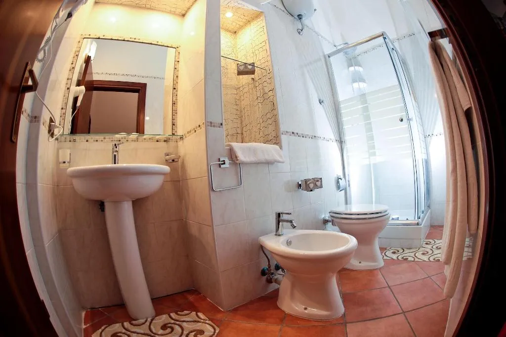 Room, Residence Confalone, Naples