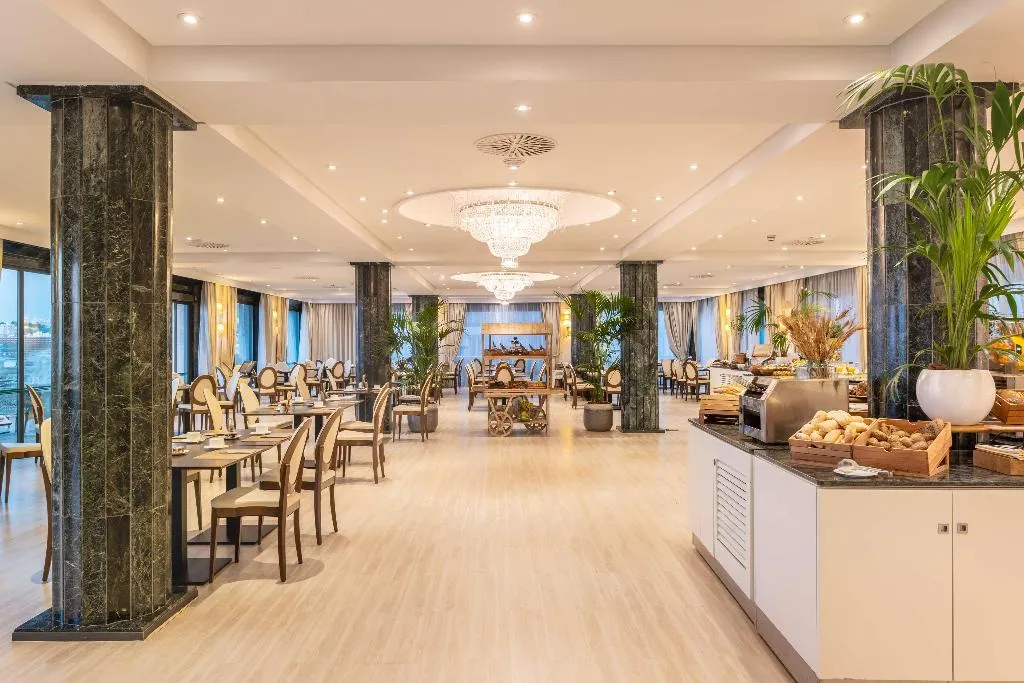Restaurant, Santos Nixe Palace, Majorca