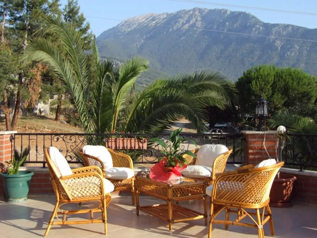 Terrace, Leytur, Dalaman