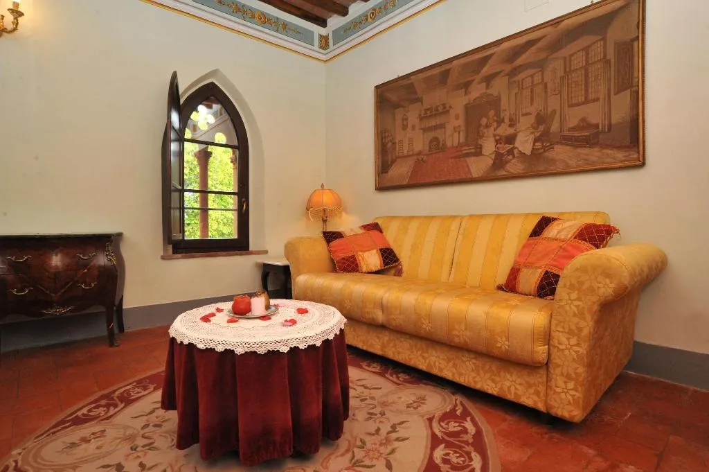 Room, Relais Castelluccio Palusse, Umbria