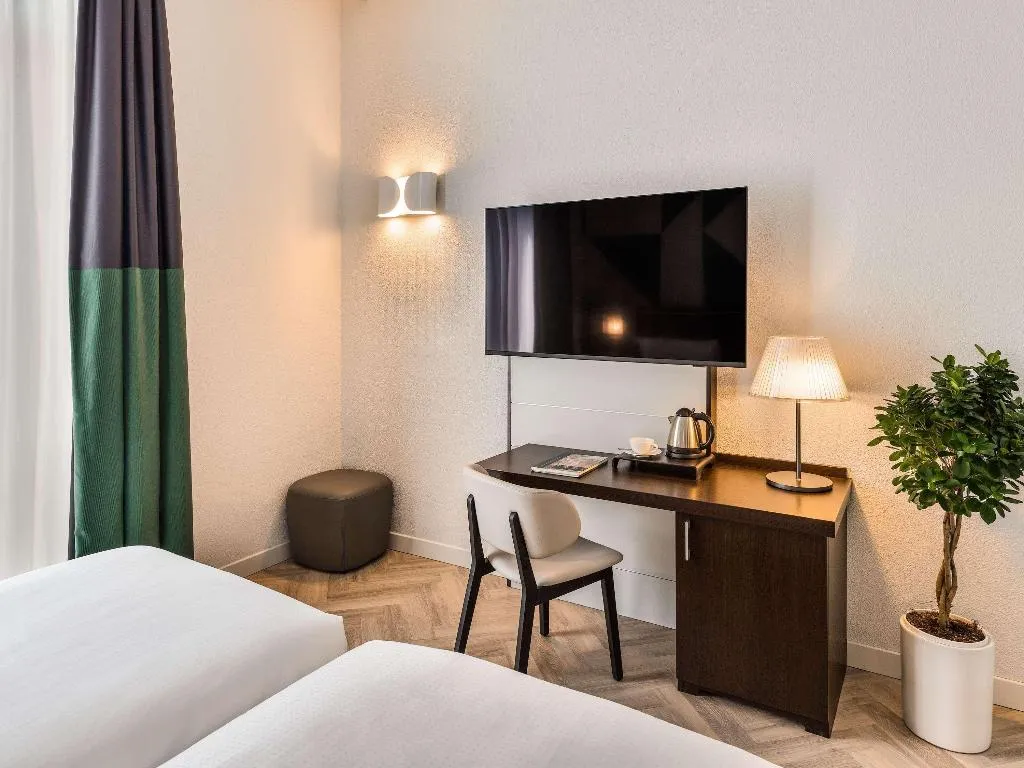 TWIN CLASSIC Room, Mercure Napoli Centro Angioino, Naples
