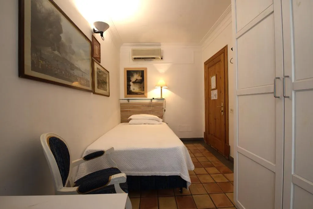 SINGLE STANDARD Room, Locanda Cairoli Hotel, Rome