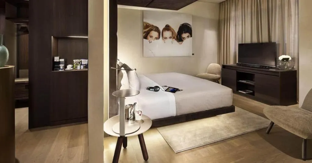 Room, Me Milan Il Duca, Milan