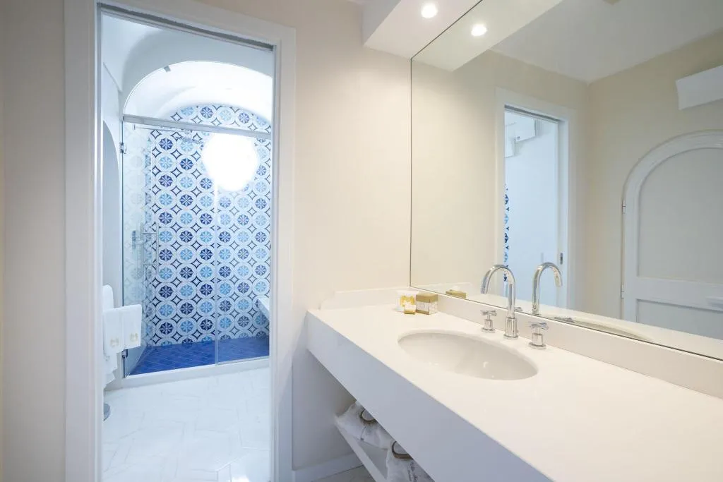 DOUBLE TWO QUEEN BEDS Room, Villa Magia, Naples