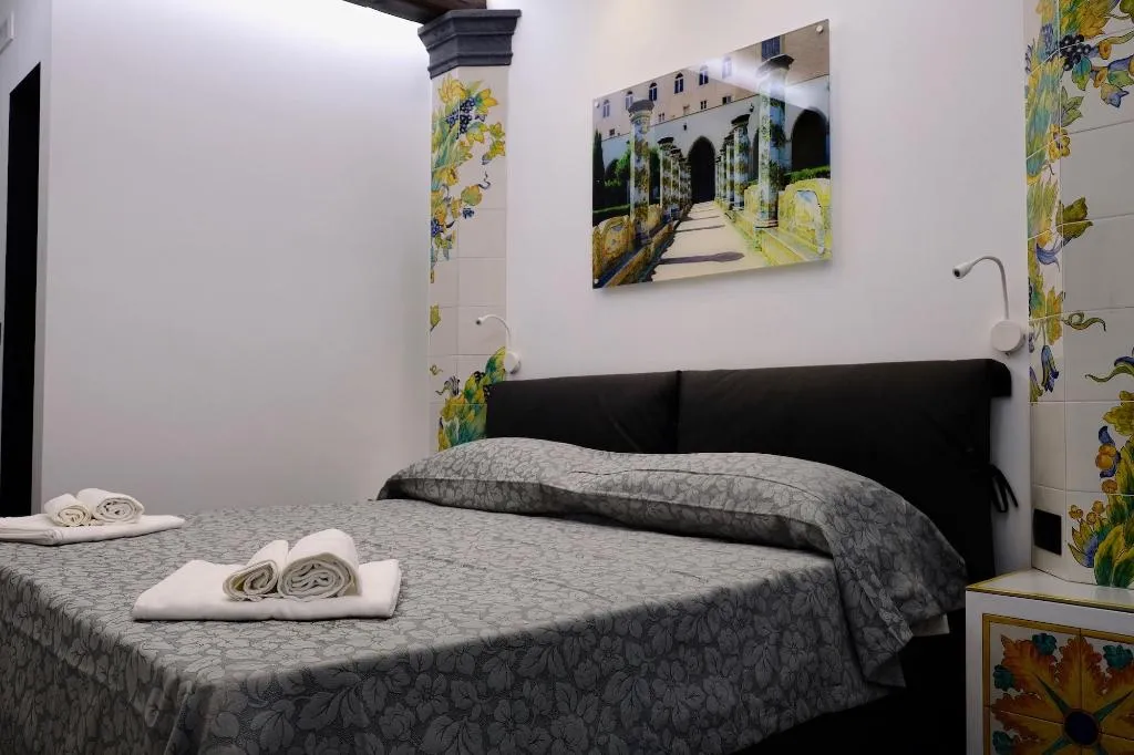 Room, The Boutique Napoli Suite, Naples