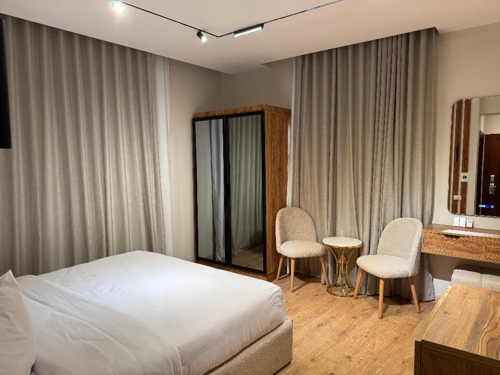 SUITE ONE BED Room, Palacio Pyramids Hotel, Cairo