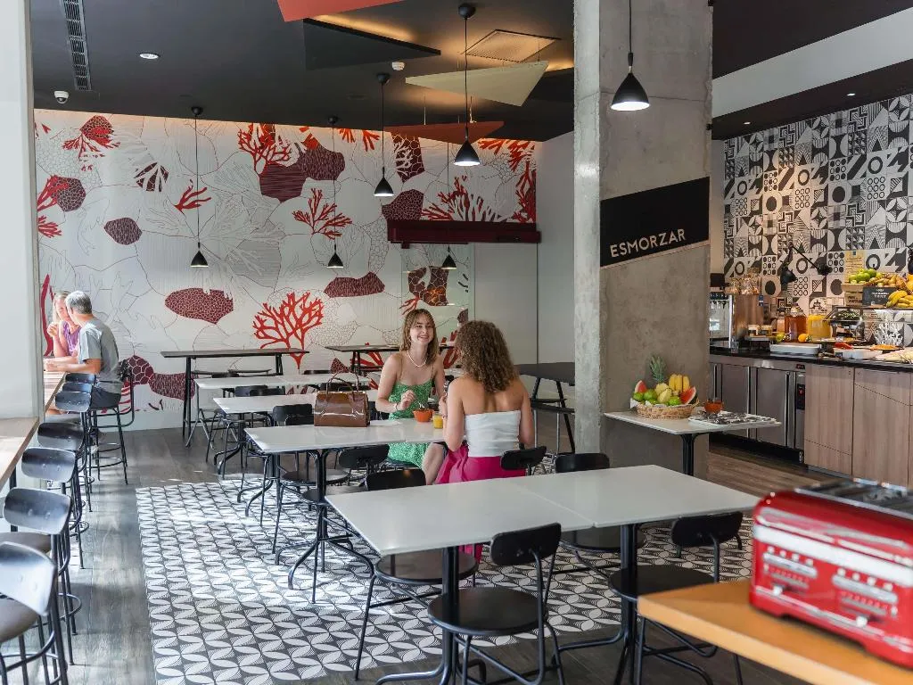 Restaurant, ibis Styles Barcelona City Bogatell, Barcelona