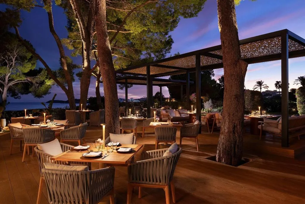 Restaurant, The St. Regis Mardavall Resort, Majorca