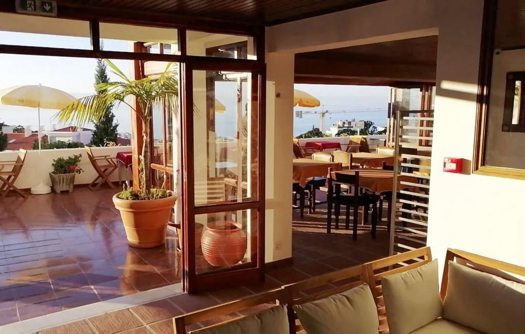 Lobby, Residencial Vila Lusitania, Madeira