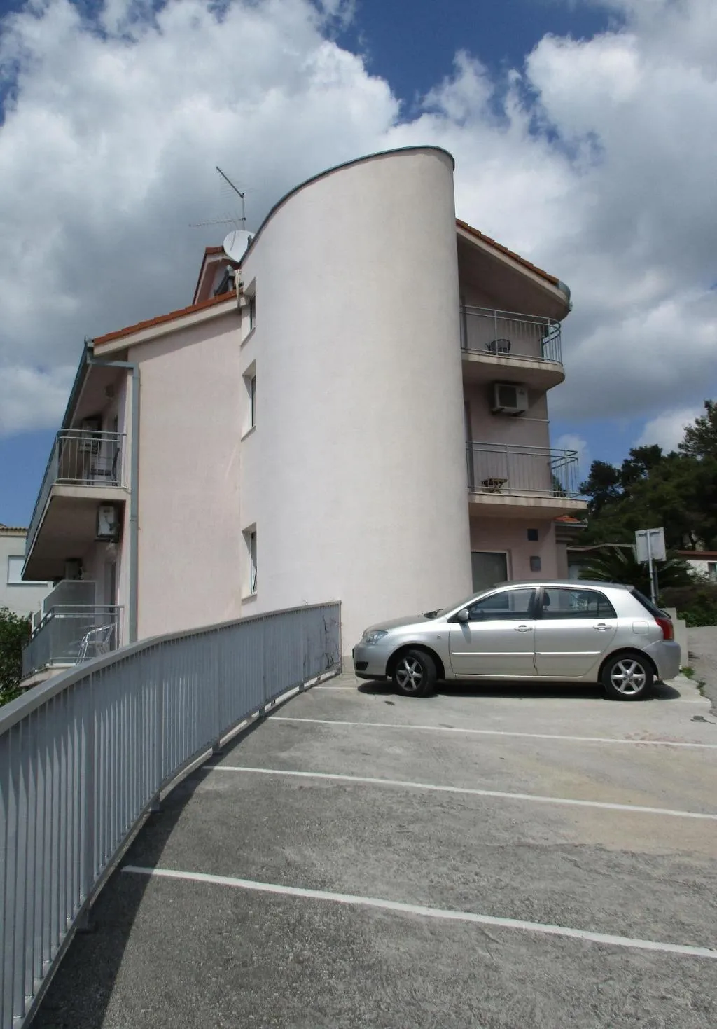 General view, Pink Inn, Split