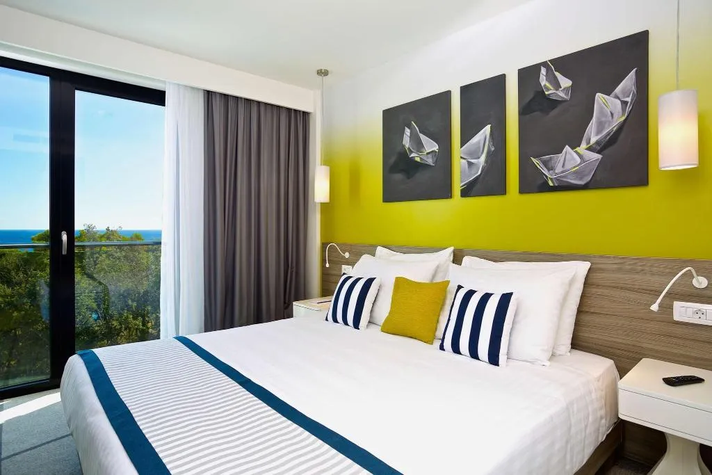 DOUBLE GUEST ROOM SEA VIEW Room, Park Plaza Arena Pula, Istria