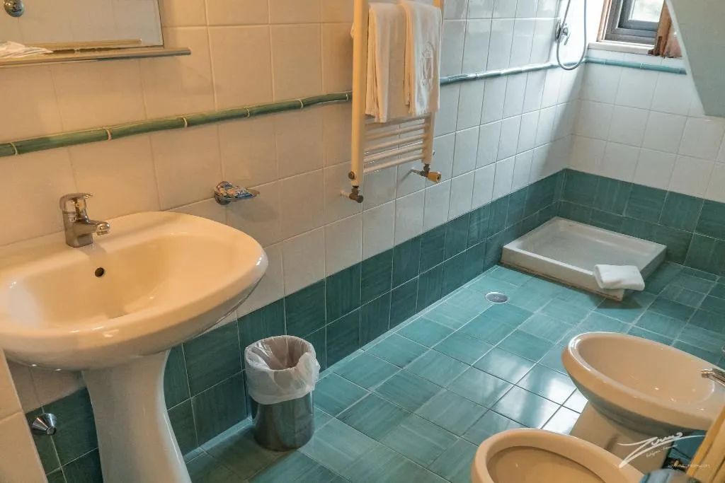 Room, Tramonti Green, Naples