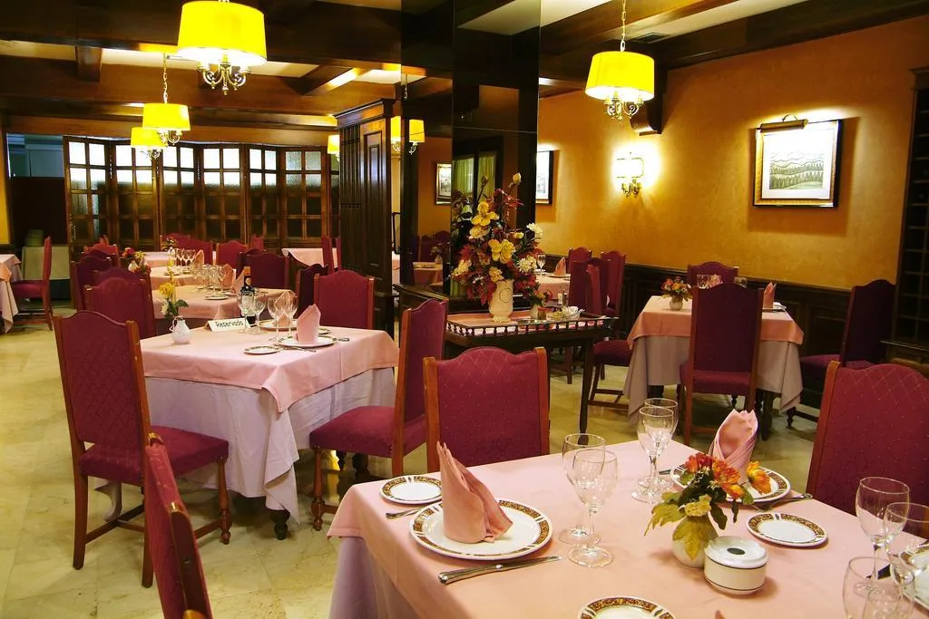Restaurant, MIM BAQUEIRA Member of Melia Collection, Costa Brava