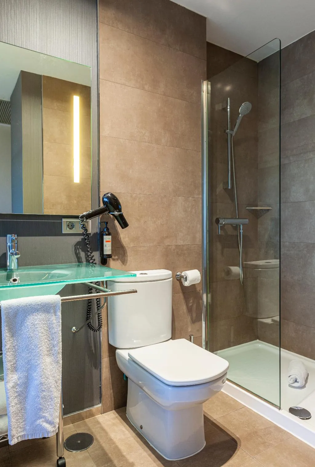 TWIN STANDARD Room, Porcel Torneo, Seville