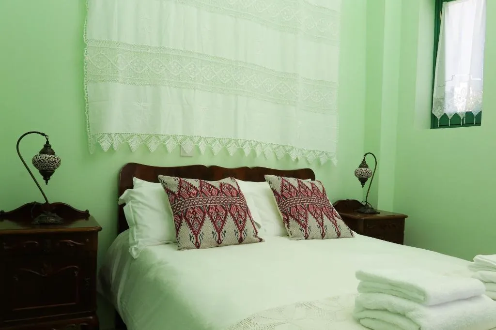 Room, To Konatzi Tis Marikkas Tzie Tou Yianni, Cyprus