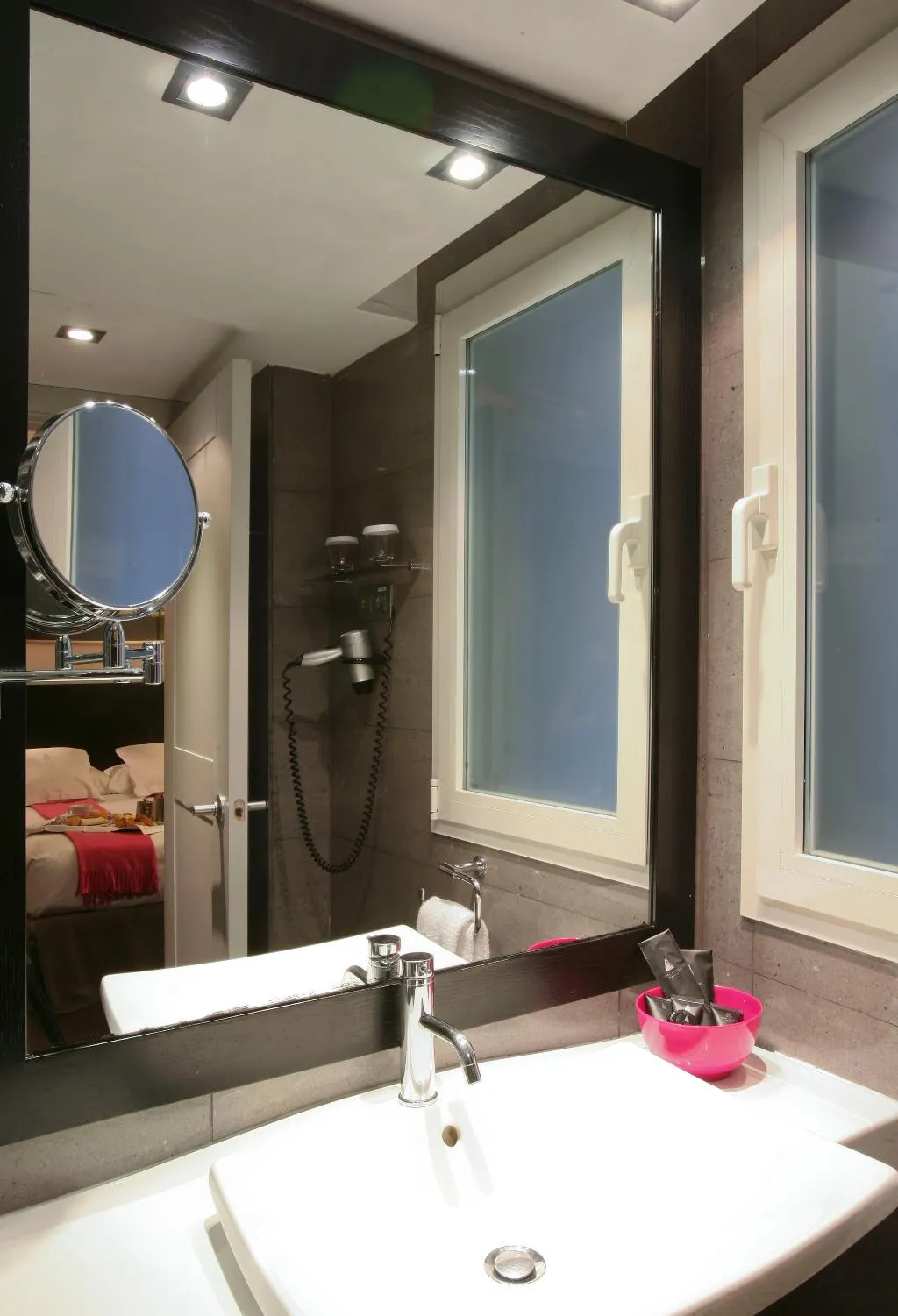 SINGLE SUPERIOR Room, Hotel Meninas, Madrid