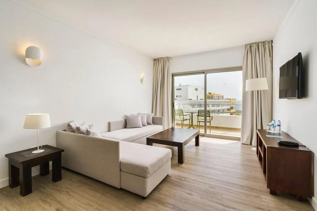 FAMILY ROOM OCEAN VIEW Room, Alua Atlantico Golf Hotel, Tenerife